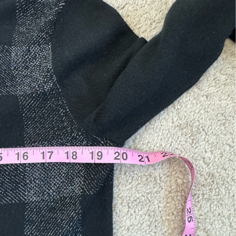 Theory Women’s‎ Black Checkered Cashmere Sweater Size Small - Picture 7 of 9